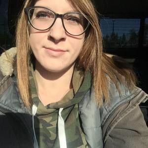 Meet your Posher, Katelyn